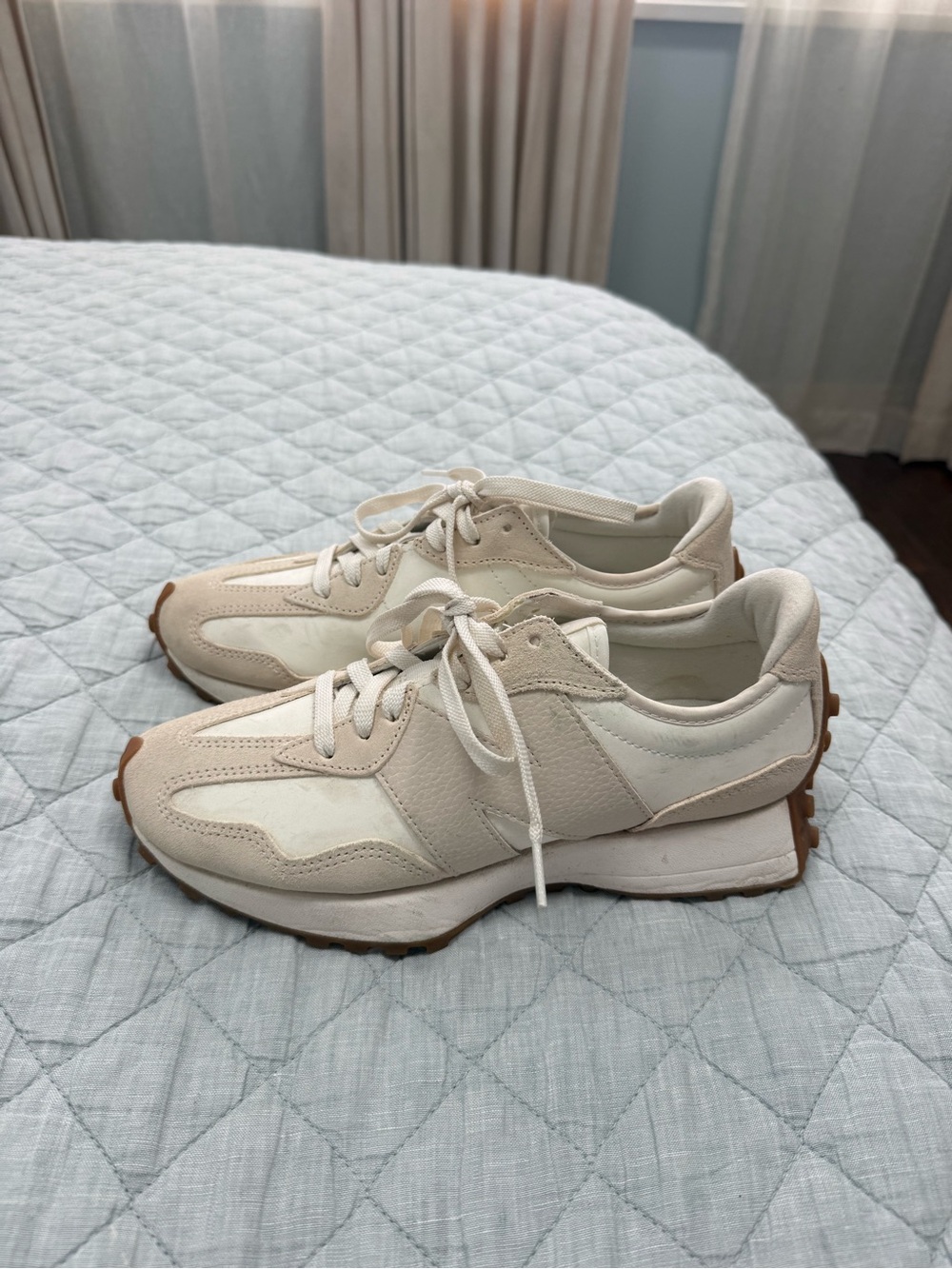 New Balance 327 Cream White Gum Sneakers – Women’s 9.5 - Picture 5 of 6